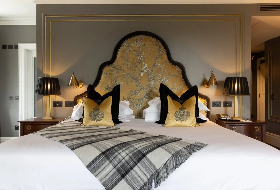 Cameron-House-Auld-House-Suite-Loch-View-Studio-11-012