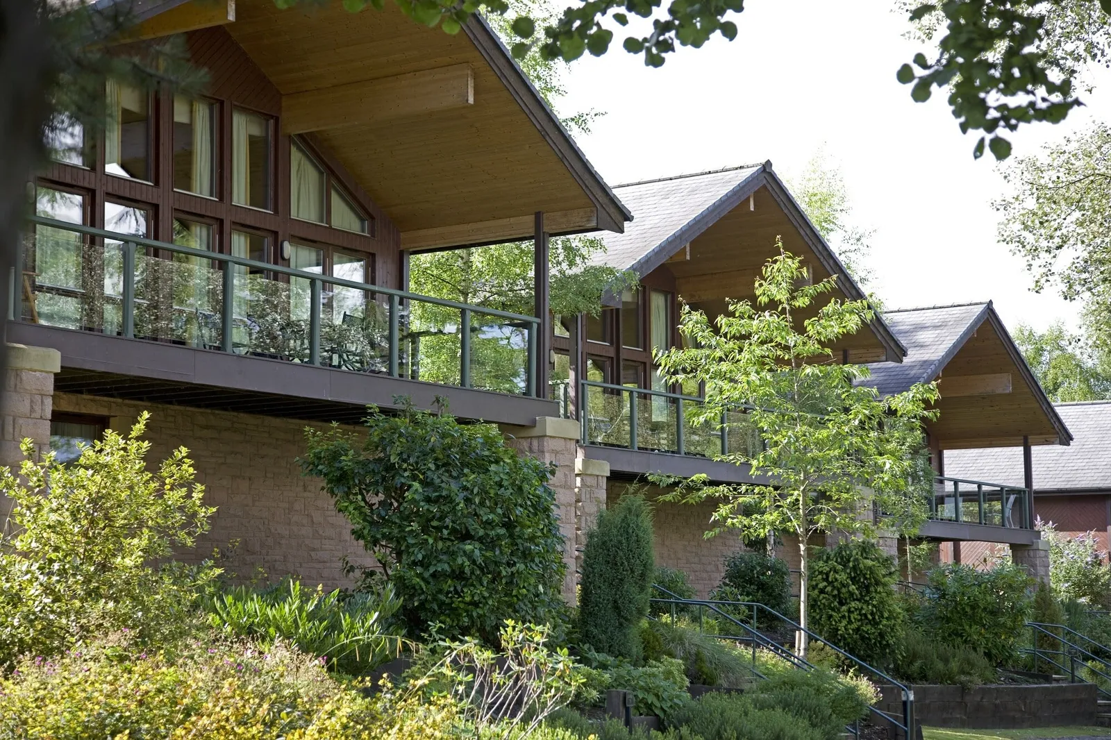 three-lodges-exterior